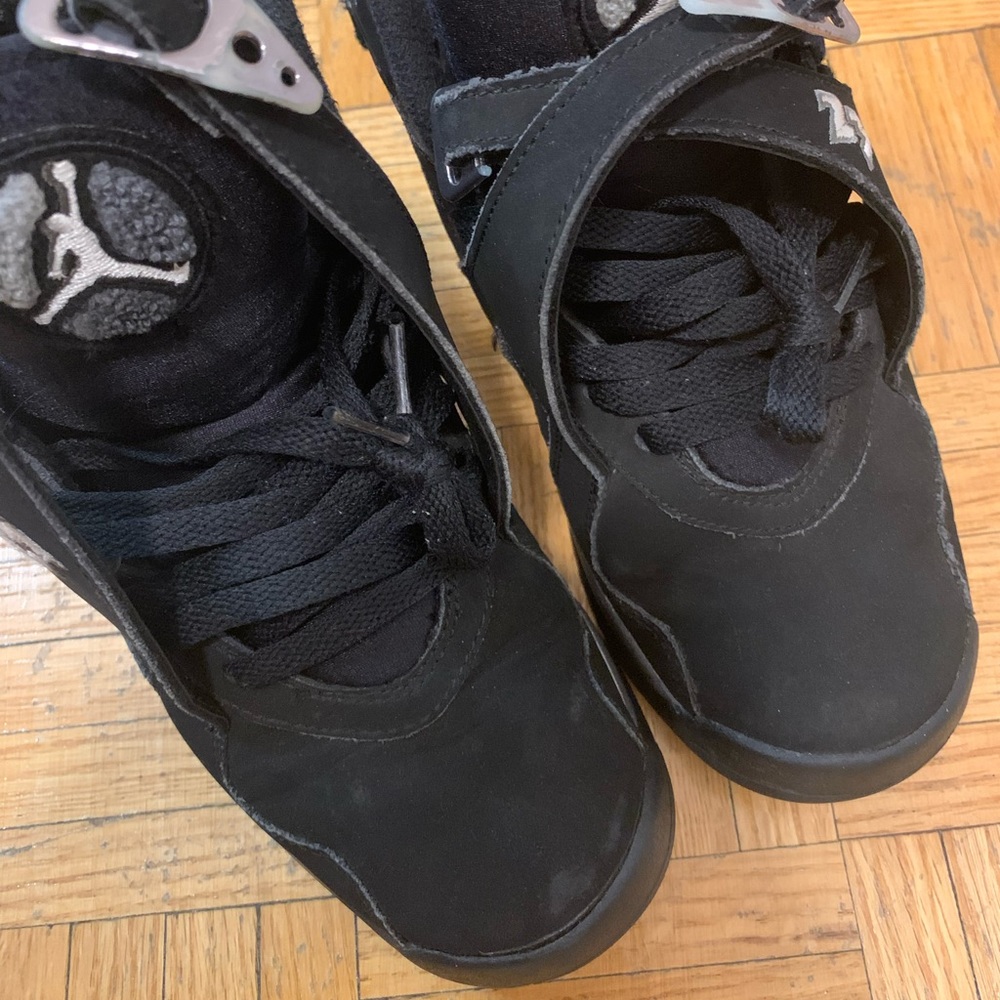 chrome 8s size 6Y 8/10
